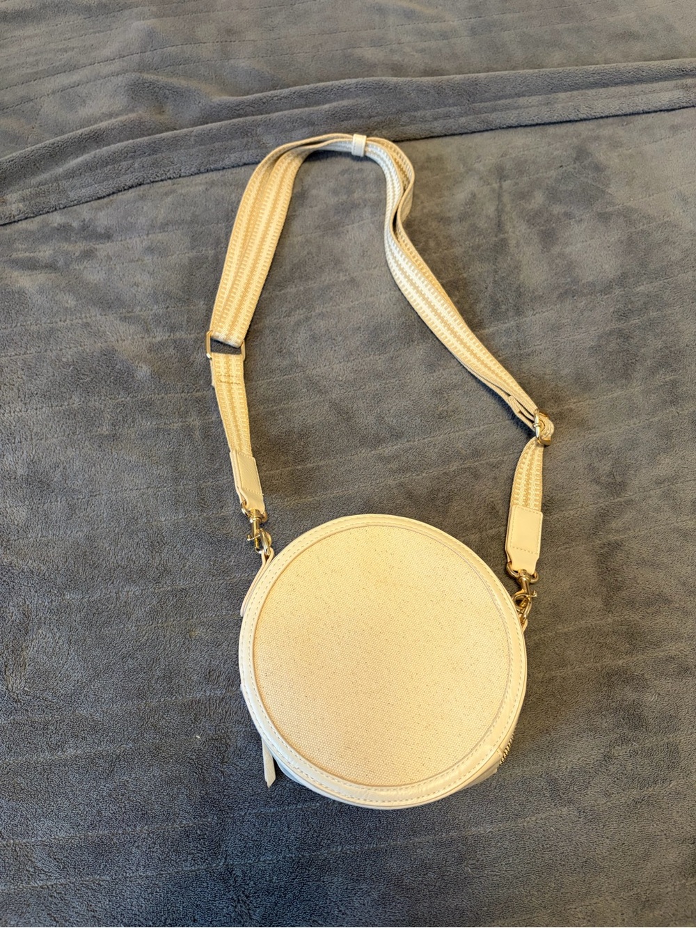 Universal Thread Cream Round Crossbody Bag with Adjustable Strap